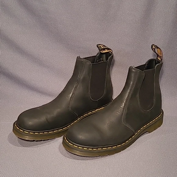 Martens Shoes Dr Martens 2976 Black Leather Chelsea Pull